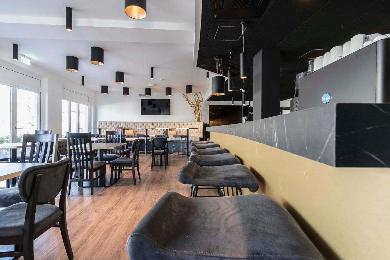 Hotel Abasto Feldmoching 3*